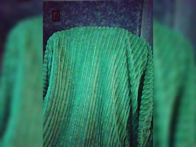 -Emma- Image 4