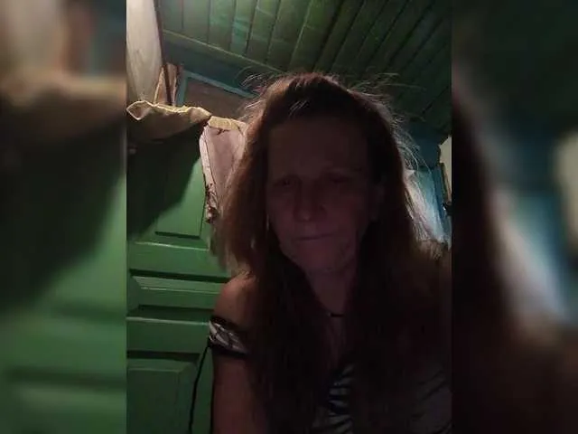1CrazyPussy Image 2