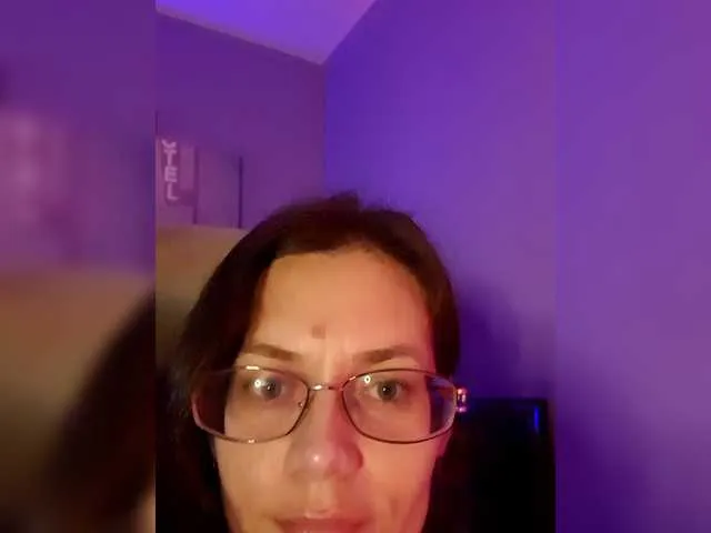 analiMilana Image 13