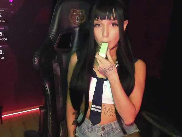 AshMila Image 4