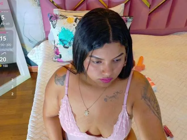 curvybrunnett Image 5