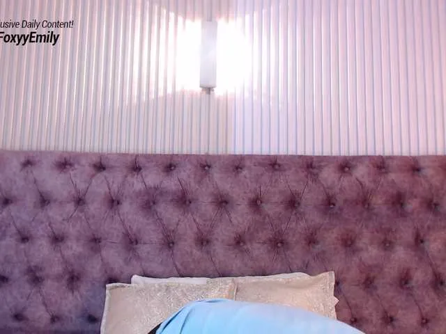 Emily-Foxyy Image 10