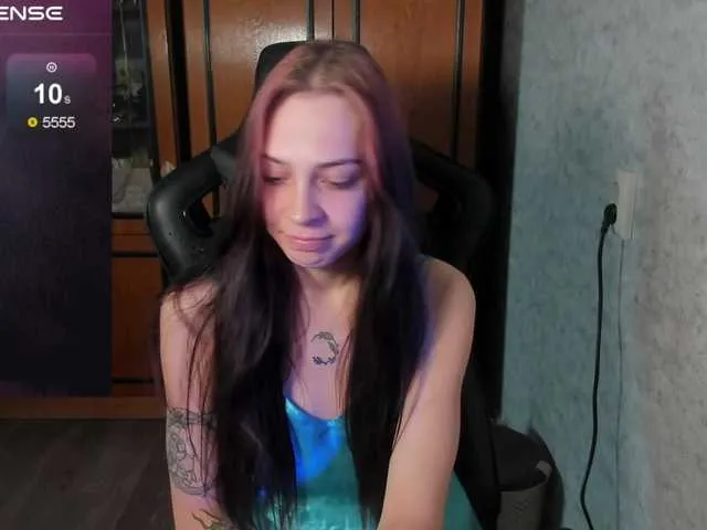 Emma-Frizea's Thumb Image