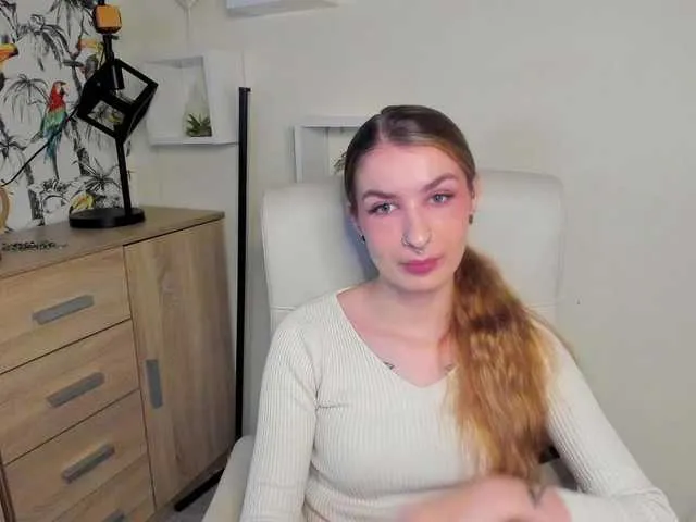 HotNina19 Image 2