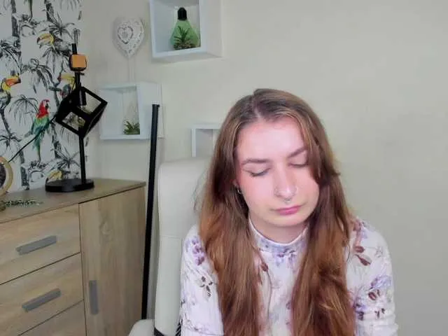 HotNina19 Image 3