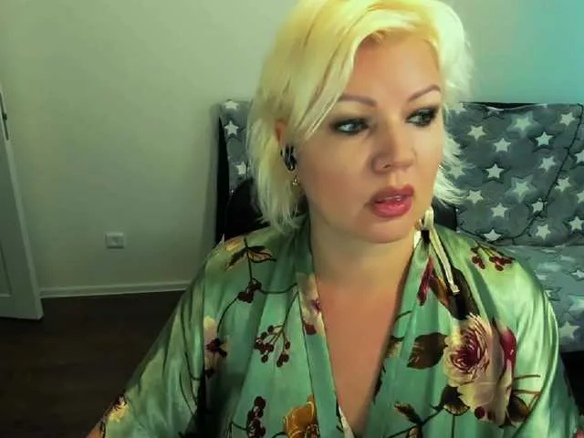 i-am-angela Image 18