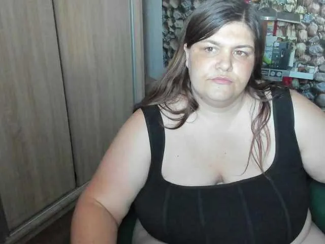 Ionysexylips69 Image 6