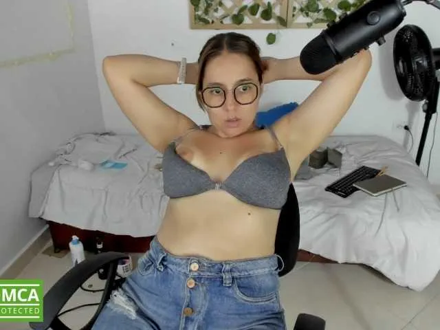 isabelasweet Image 13