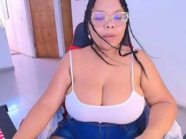 Italy-boobs Image 12