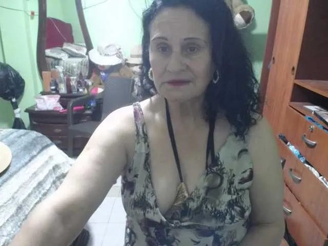 jazmin-mature Image 6
