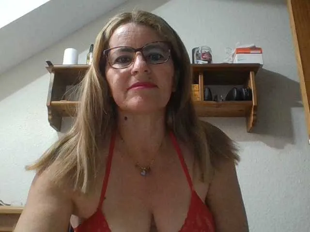JuanitaWouti Image 3