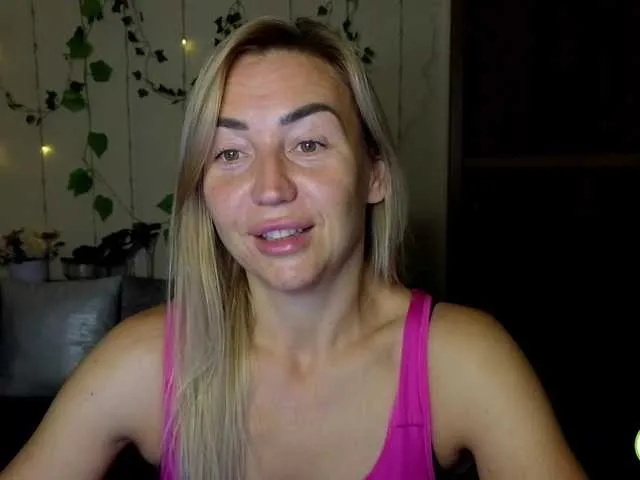 Jullyblondkiss Image 11