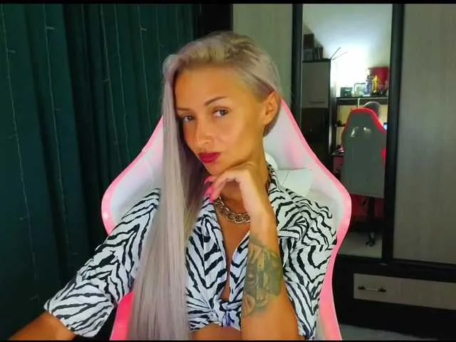 KiraWhite Image 14