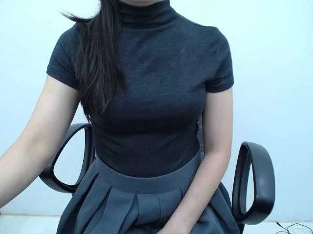 Lady-Young Image 14