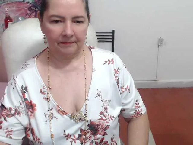 leonela Image 5