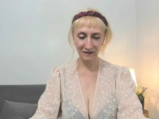 MargaretCherry Image 6