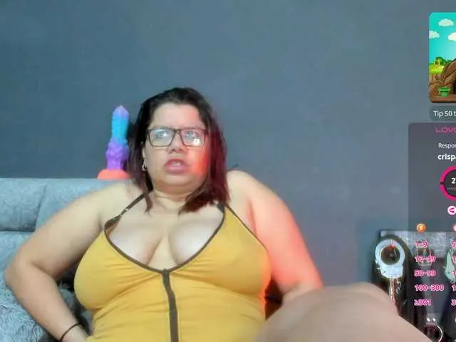 MATURE-ANIKA Image 2