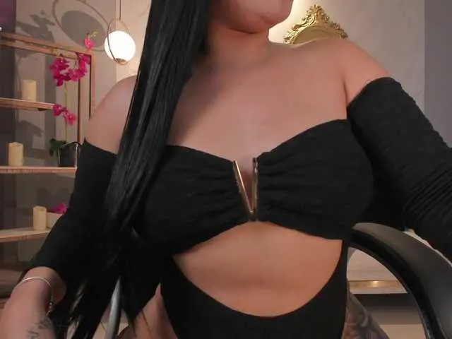 MiaRoberts1 Image 12
