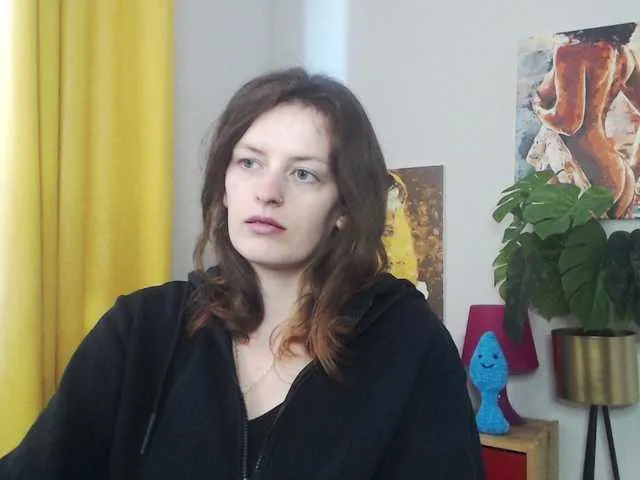 NadineGold Image 2