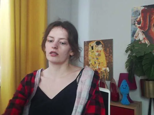 NadineGold Image 3