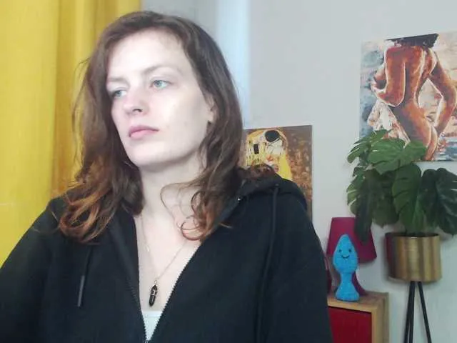 NadineGold Image 4