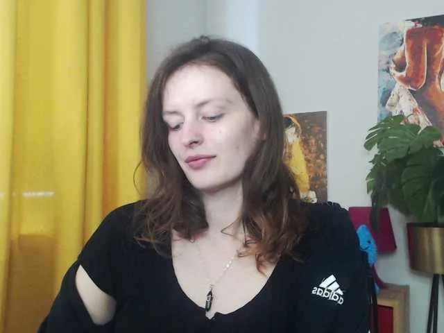 NadineGold Image 6