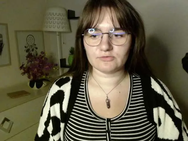 perfectJulie Image 12