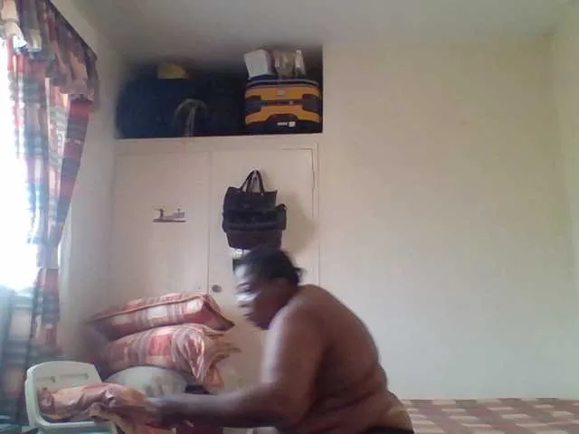 pussylips53 Image 17