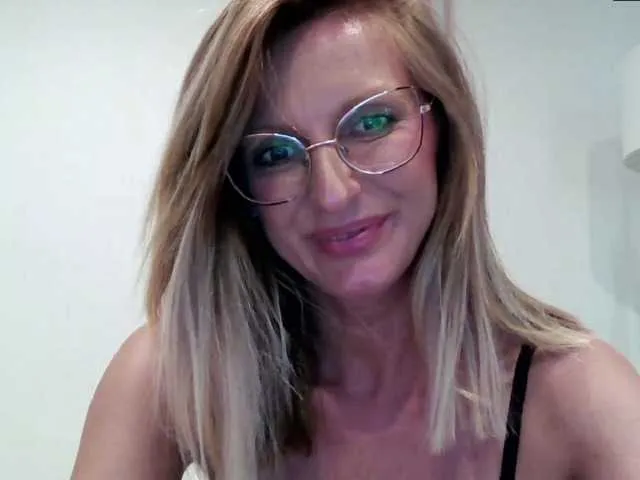 RachellaFox Image 8