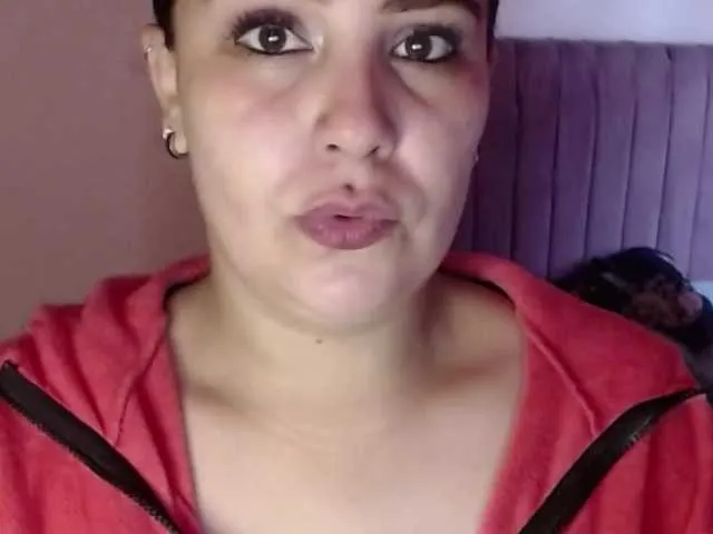 salmalopez Image 14