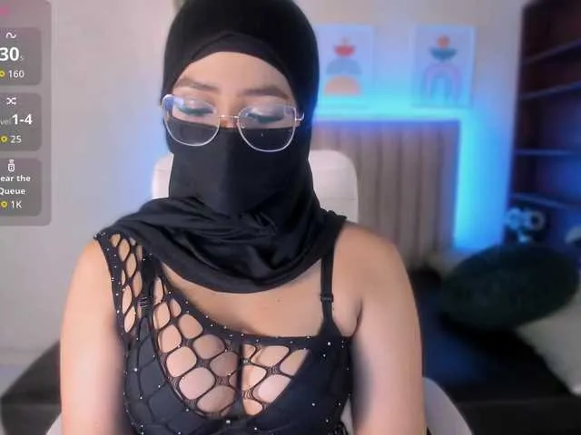 sasha-anaan Image 13