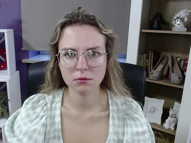soft-zoey Image 4
