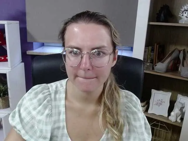 soft-zoey Image 5