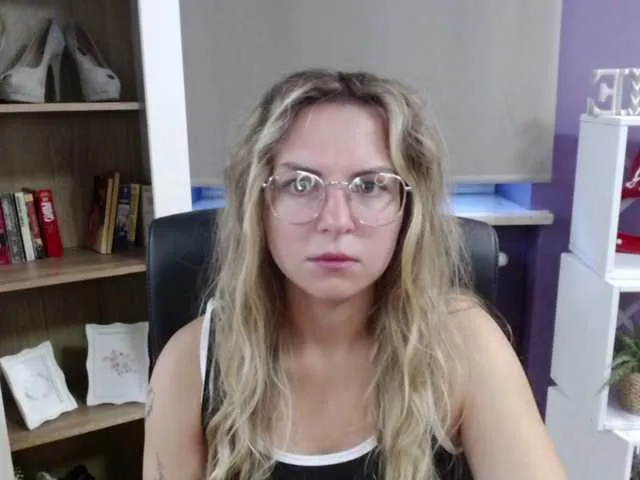 soft-zoey Image 6