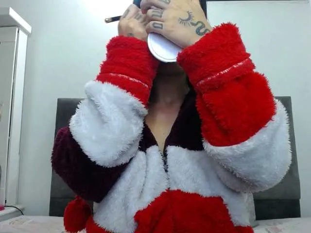 TaylorMegan Image 13