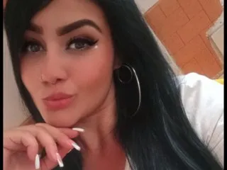 LunaBigtits_77's Thumb Image